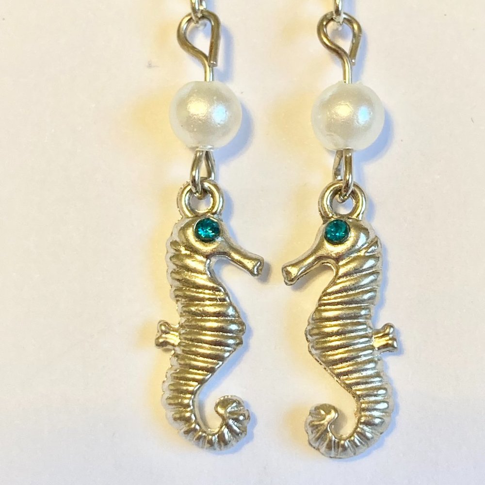 Silver Pearl Seahorse Earrings Rhodium Plated Aqua Crystal White Glass Bead